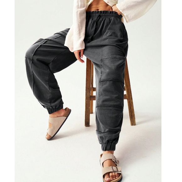 Cozy Black Reverse Stitch Pockets Stretchy Waist Jogger Pants - Picture 2 of 6